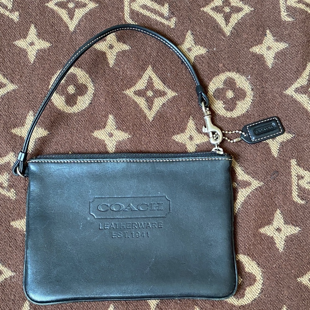 Vintage Coach Leather ware Black Leather Wristlet Pouch